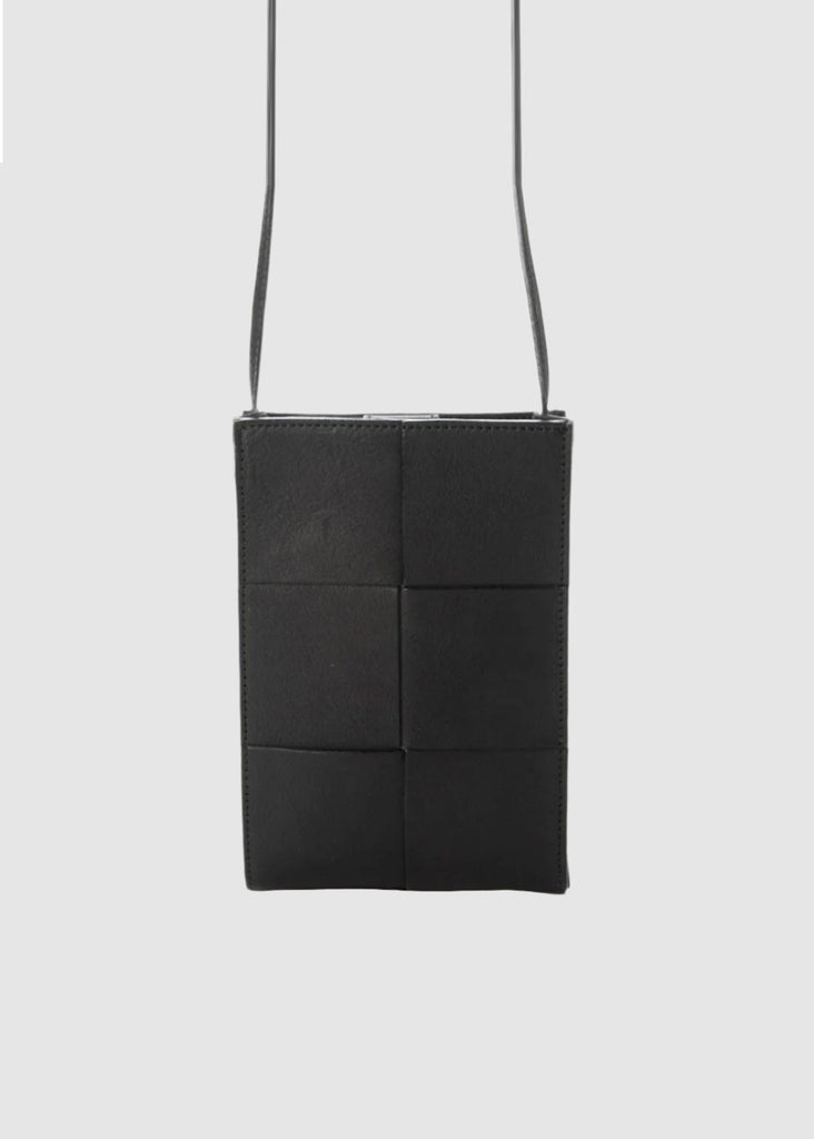 LEATHER SHOULDER BAG BLACK